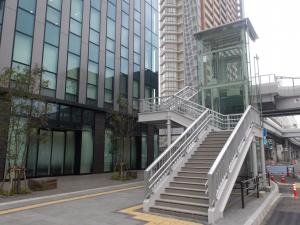 下関駅前人工地盤５号機