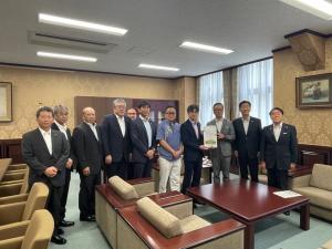 舞立副大臣